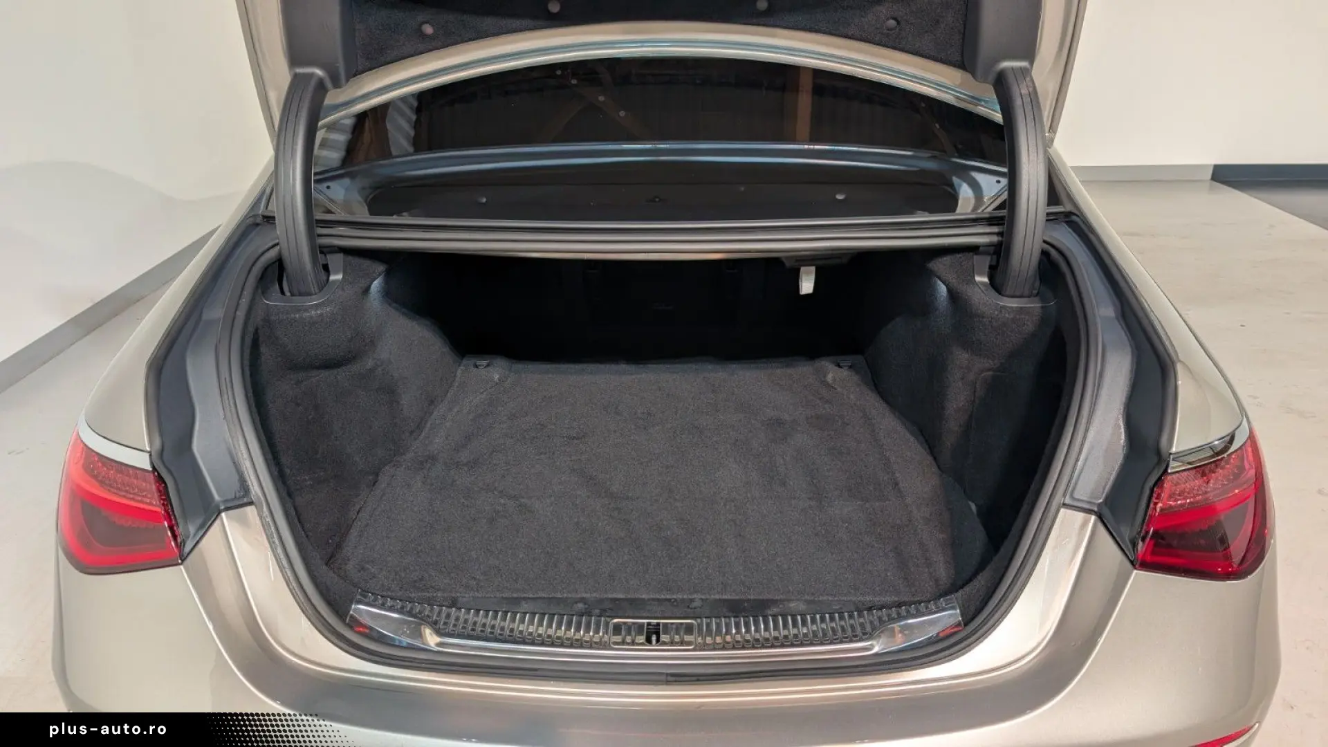 MERCEDES-BENZ S 580e Lang Lim. AMG AIR PANO BURMESTE&hellip;