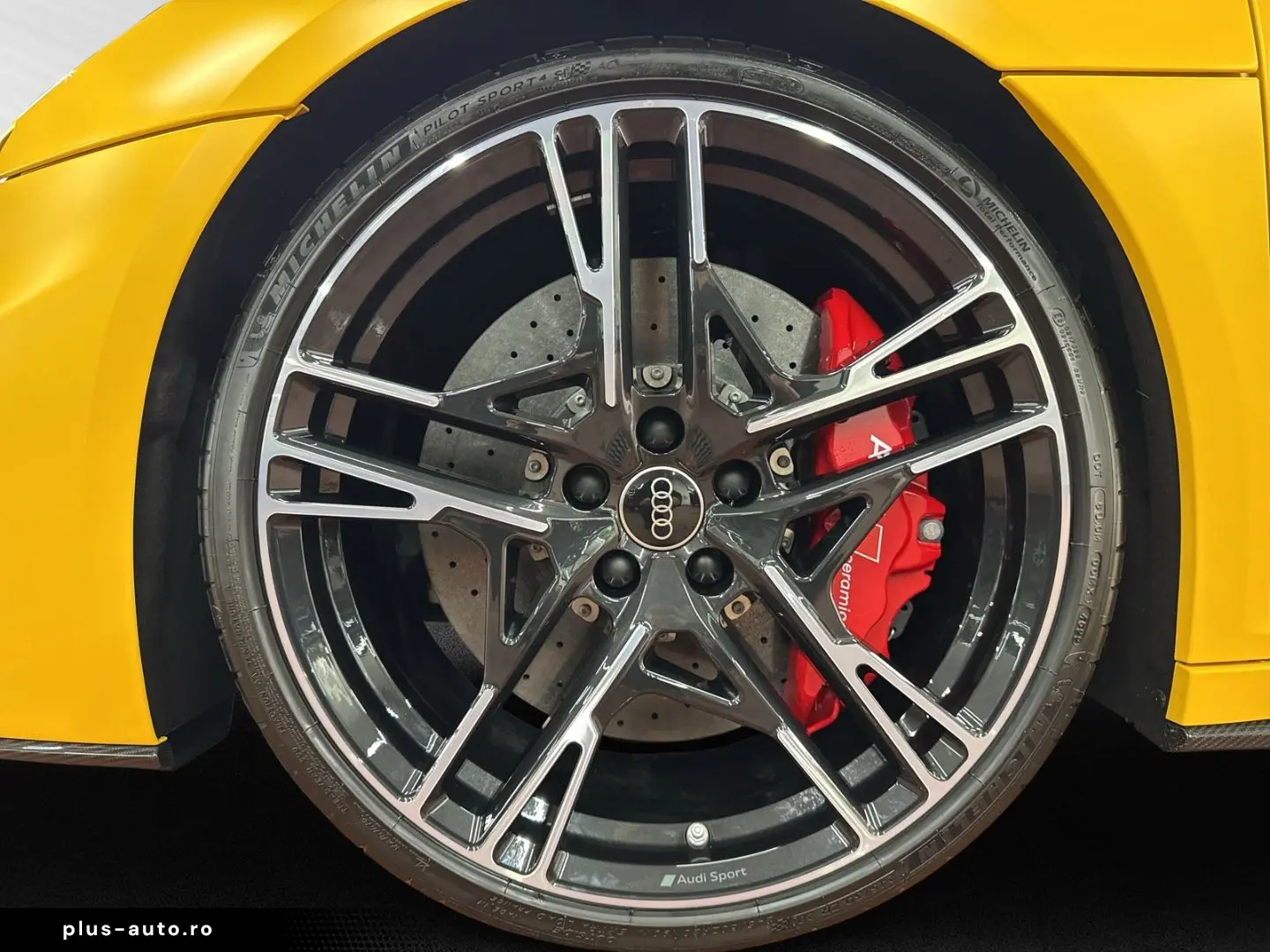 AUDI R8 Spyder performance quattro B&O  Laser