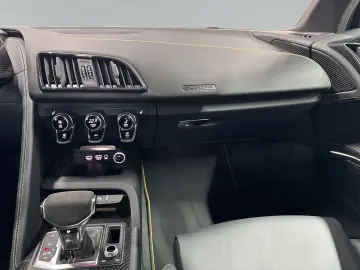 AUDI R8 Spyder performance quattro B&O  Laser