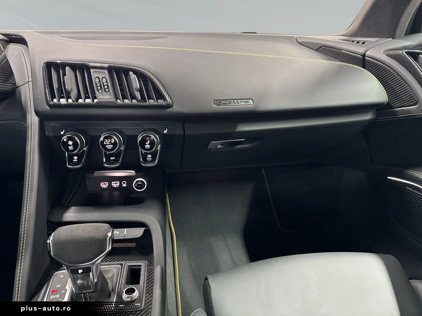 AUDI R8 Spyder performance quattro B&O  Laser