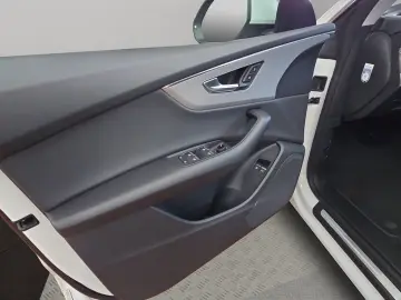 AUDI Q8 55 TFSIe Quattro