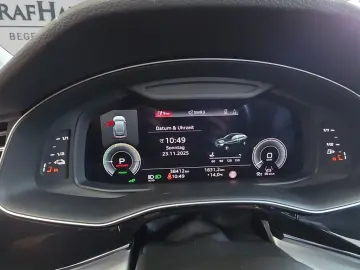 AUDI Q8 55 TFSIe Quattro