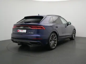 AUDI Q8 55 e quattro S line