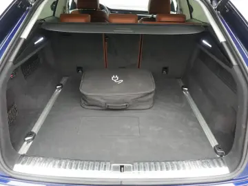 AUDI Q8 55 e quattro S line