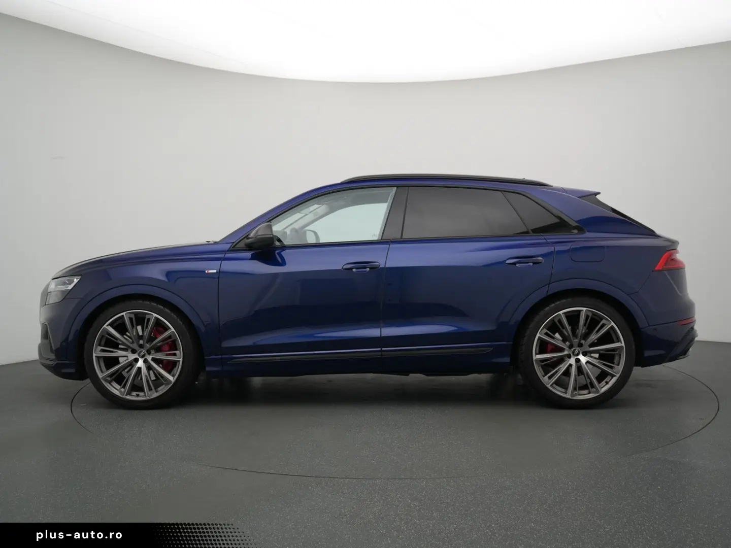 AUDI Q8 55 e quattro S line