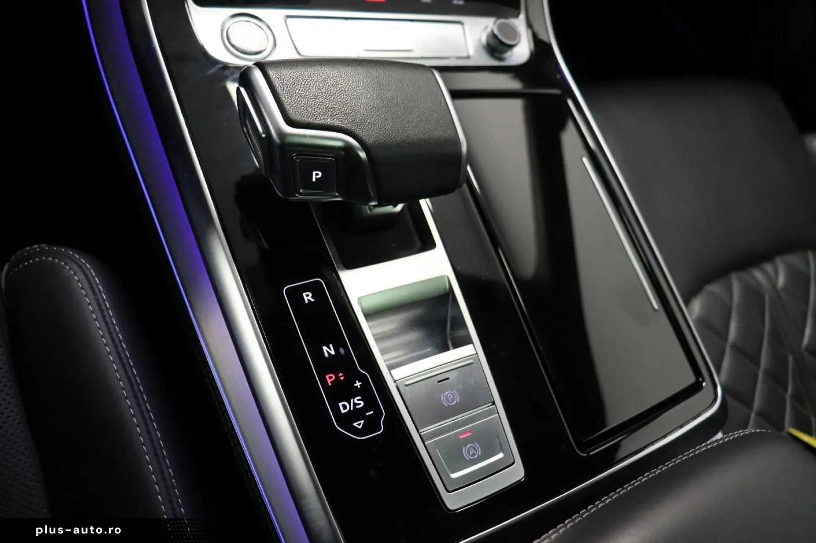 AUDI Q8 55 TFSI quattro S tronic