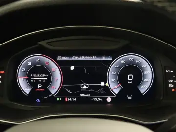 AUDI Q8 55 TFSI quattro S tronic