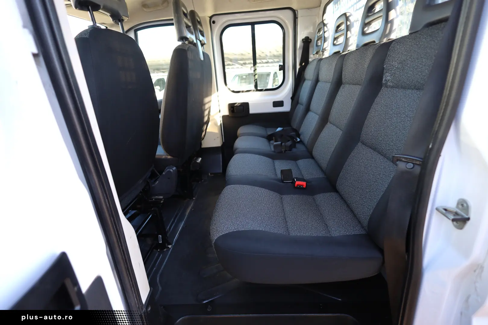 Fiat Ducato DOKA 7 locuri 2.3D 120CP