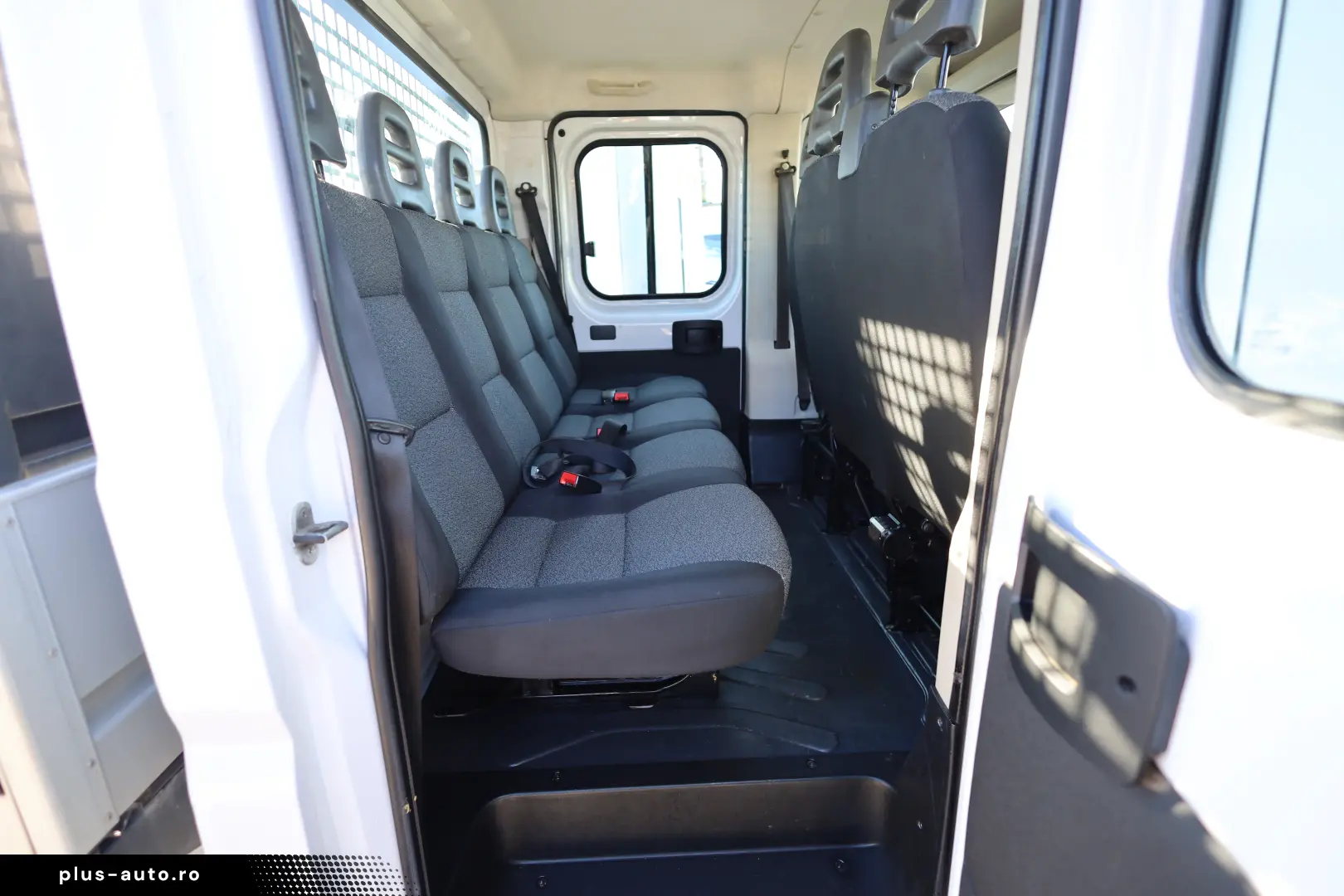 Fiat Ducato DOKA 7 locuri 2.3D 120CP