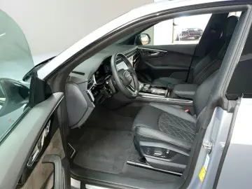 AUDI Q8 55TFSI competition plus S line