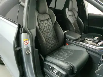 AUDI Q8 55TFSI competition plus S line