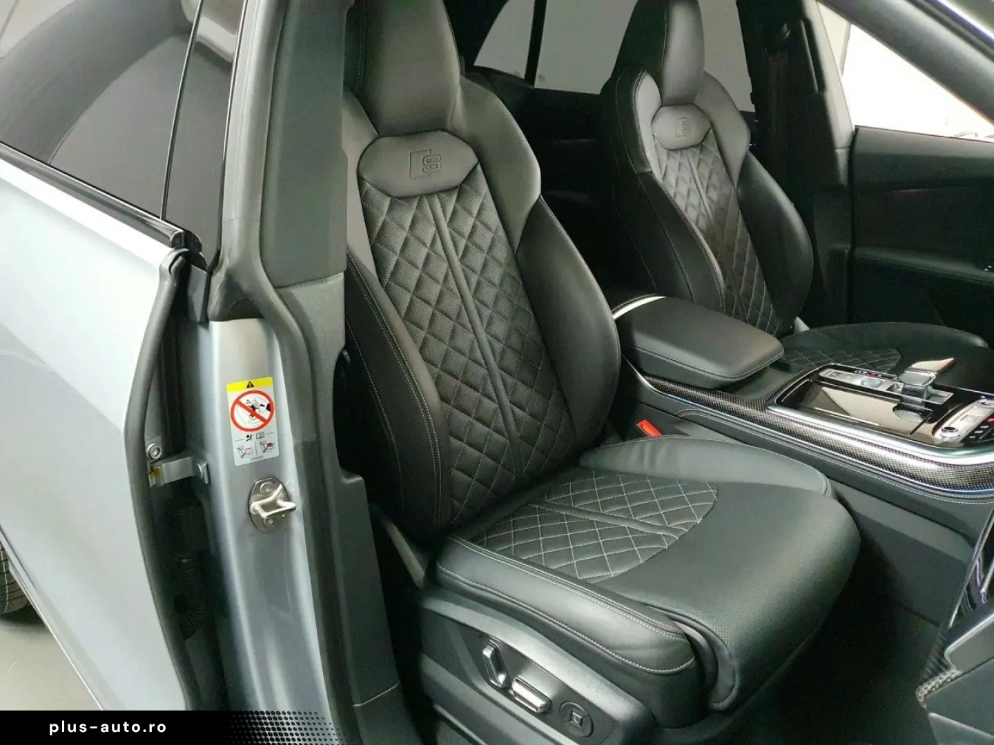 AUDI Q8 55TFSI competition plus S line