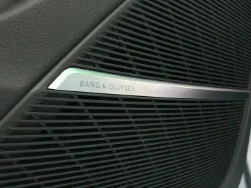 AUDI Q8 55TFSI competition plus S line