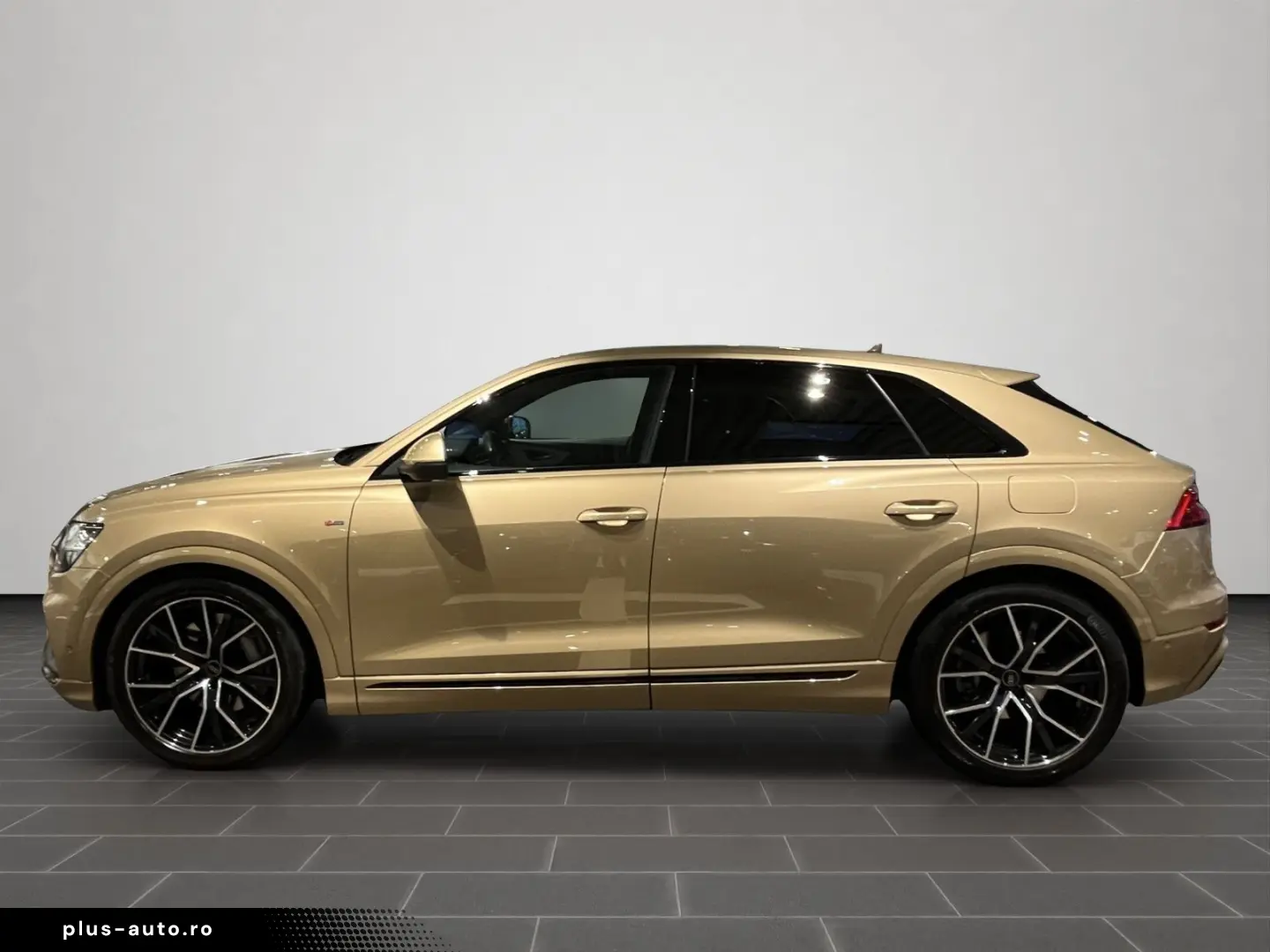 AUDI Q8 55 eTFSI Quattro