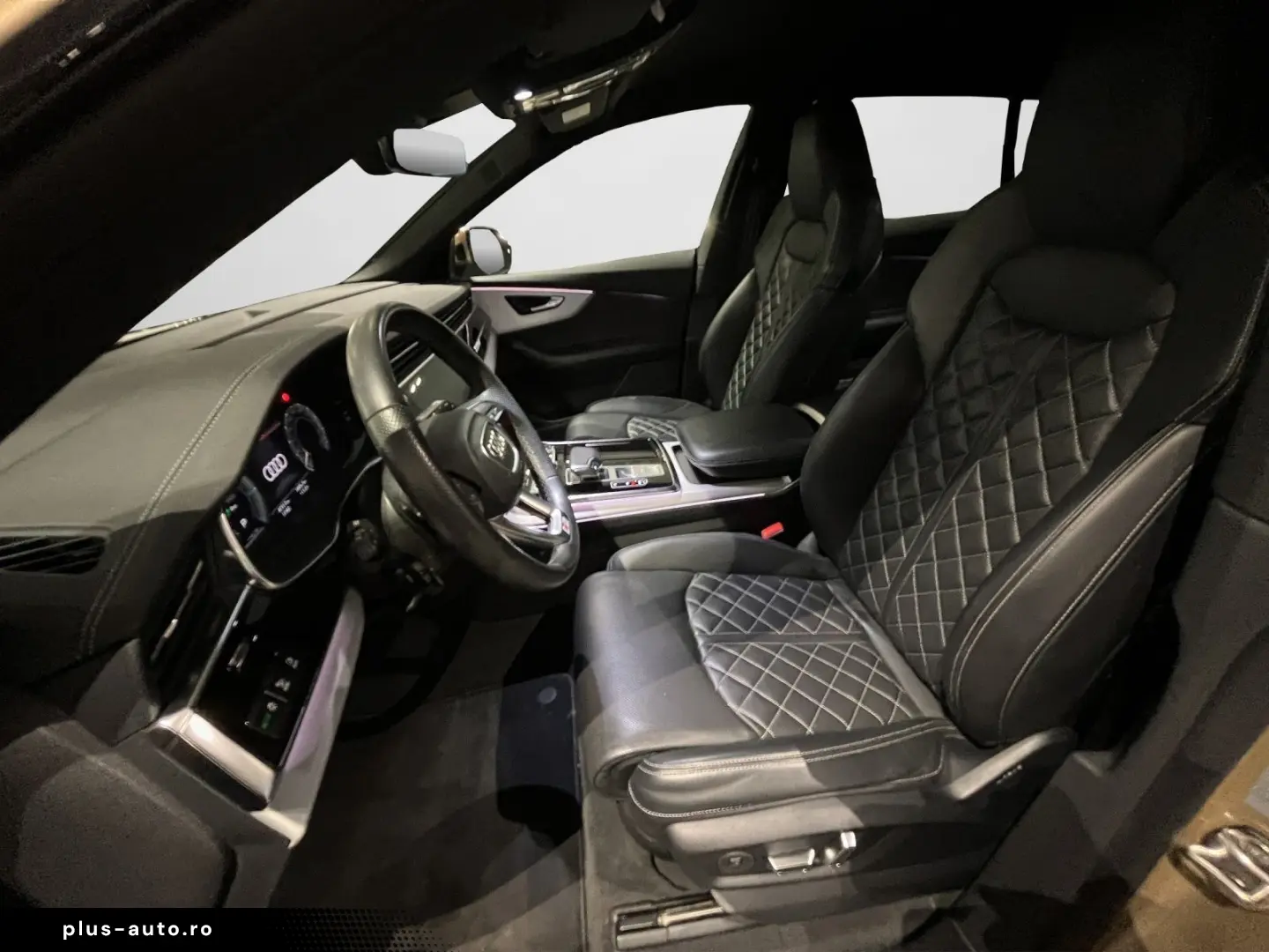 AUDI Q8 55 eTFSI Quattro