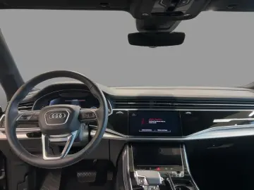 AUDI Q8 55 TFSI quattro MATRIX PANO ACC AHK KLIMA