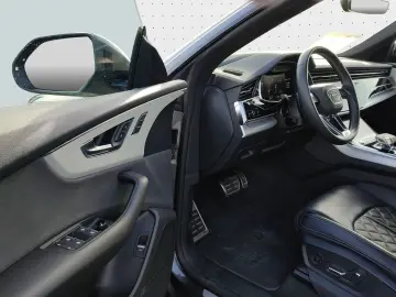 AUDI Q8 50 TDI quattro S line