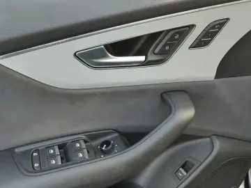 AUDI Q8 50 TDI quattro S line