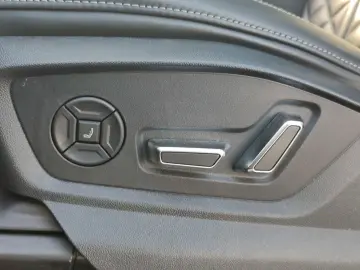 AUDI Q8 50 TDI quattro S line