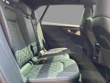 AUDI Q8 TDI quattro competition plus S