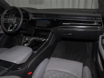 AUDI Q8 60 TFSIe Q 2x S LINE S-SITZE