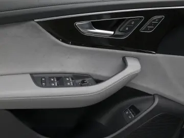 AUDI Q8 60 TFSIe Q 2x S LINE S-SITZE