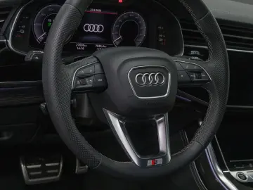 AUDI Q8 60 TFSIe Q 2x S LINE S-SITZE