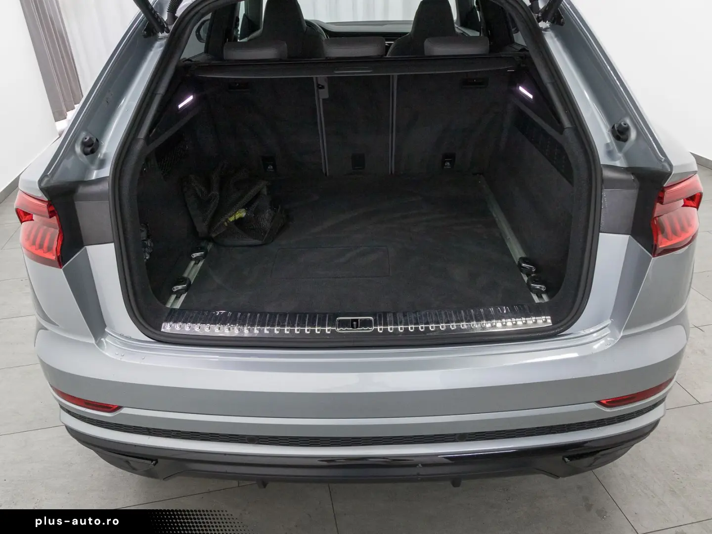 AUDI Q8 60 TFSIe Q 2x S LINE S-SITZE