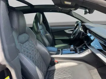 AUDI Q8 50 TDI quattro  S line