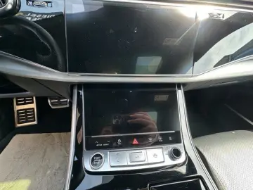 AUDI Q8 50 TDI quattro  S line