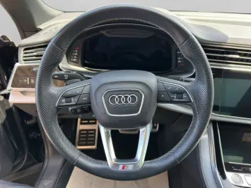 AUDI Q8 50 TDI quattro  S line