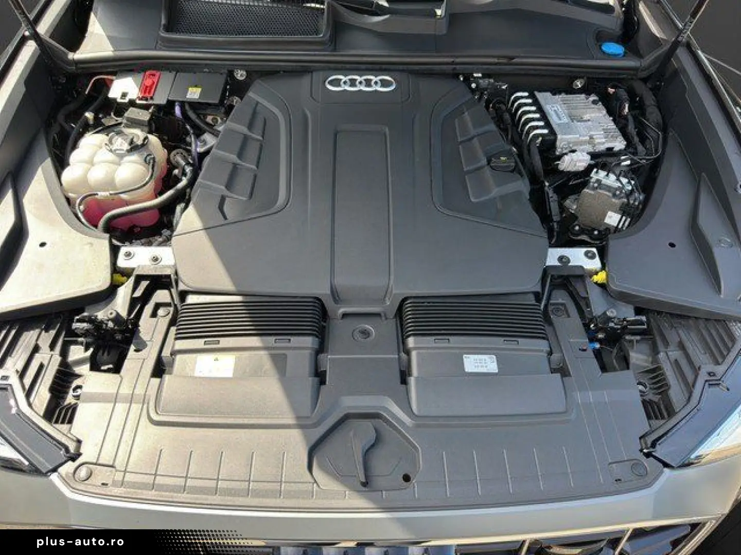 AUDI Q8 50 TDI quattro  S line