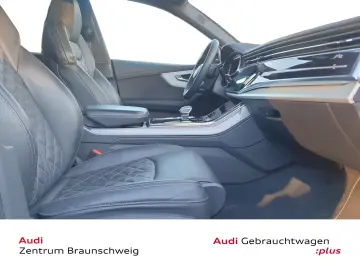 AUDI Q8 55 TFSI quattro Tiptronic