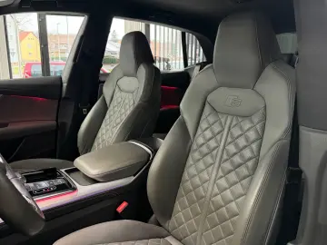 AUDI Q8 3.0 TDI Quattro S-Line