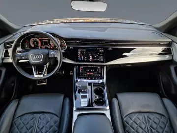 AUDI Q8 50 TDI qu 3x S line HD-MATRIX