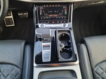 AUDI Q8 50 TDI qu 3x S line HD-MATRIX