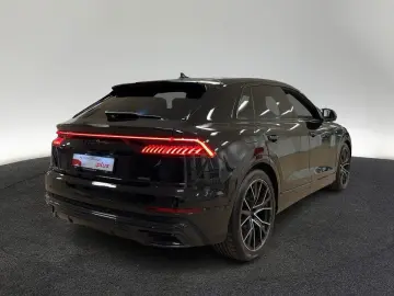 AUDI Q8 55 TFSI quattro