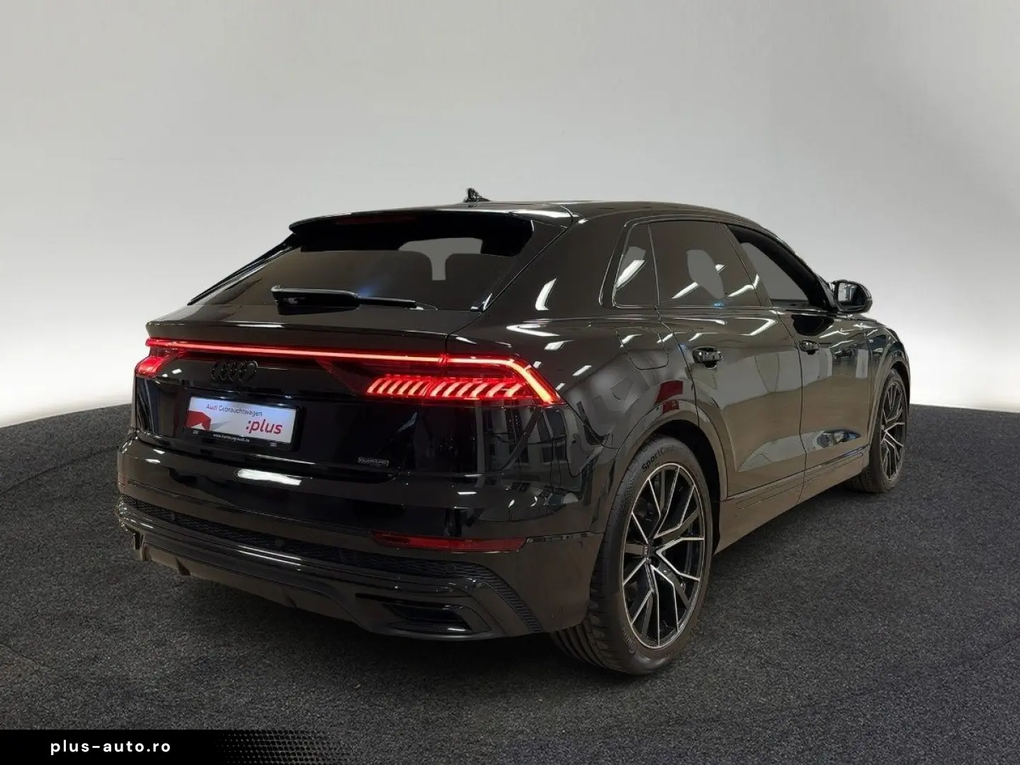 AUDI Q8 55 TFSI quattro