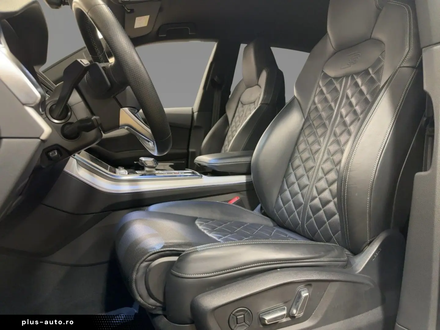 AUDI Q8 55 TFSI quattro