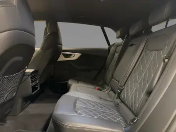 AUDI Q8 55 TFSI quattro