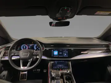 AUDI Q8 55 TFSI quattro