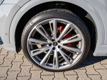 AUDI Q8 S line 50TDI quattro