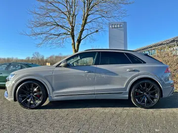 AUDI Q8 45TDI qu compet.  B&O L