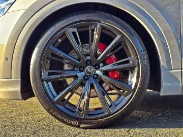 AUDI Q8 45TDI qu compet.  B&O L