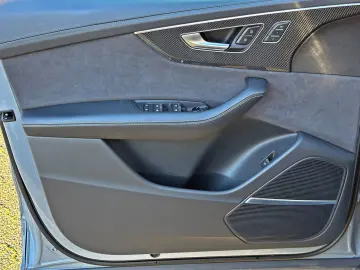 AUDI Q8 45TDI qu compet.  B&O L