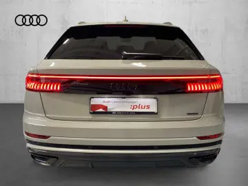 AUDI Q8 50 TDI competition