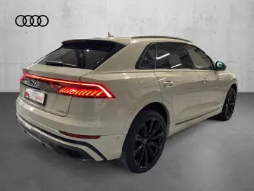 AUDI Q8 50 TDI competition