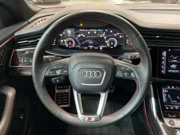 AUDI Q8 50 TDI competition