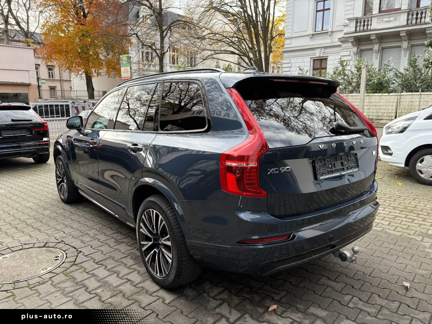 VOLVO XC90 T8 AWD Plus Dark 7 locuri
