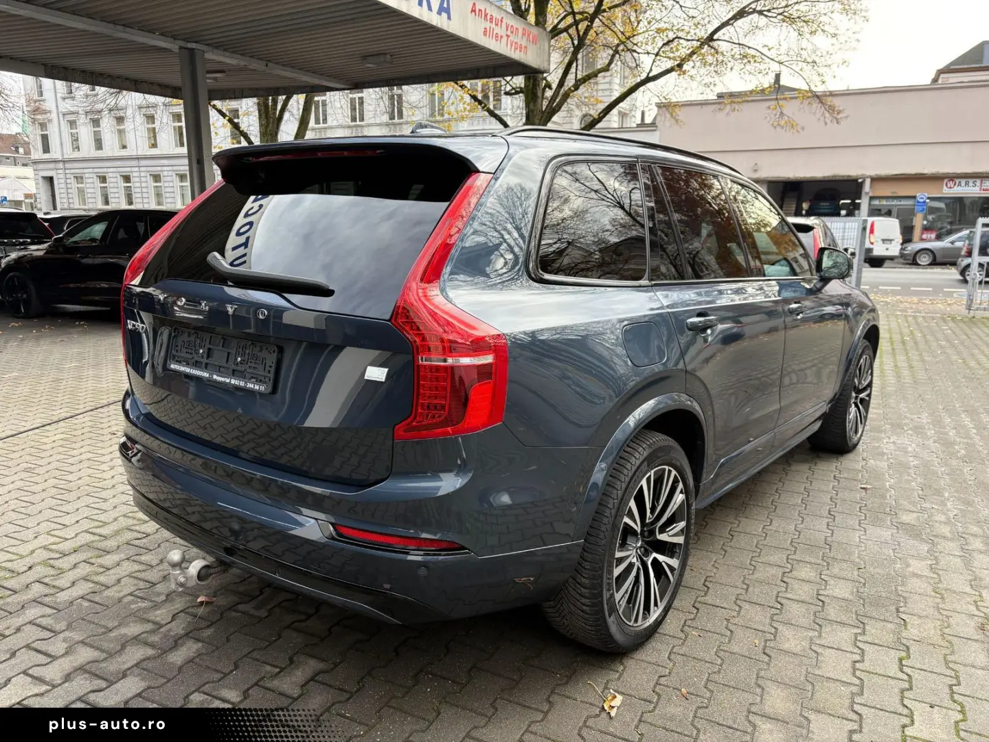 VOLVO XC90 T8 AWD Plus Dark 7 locuri